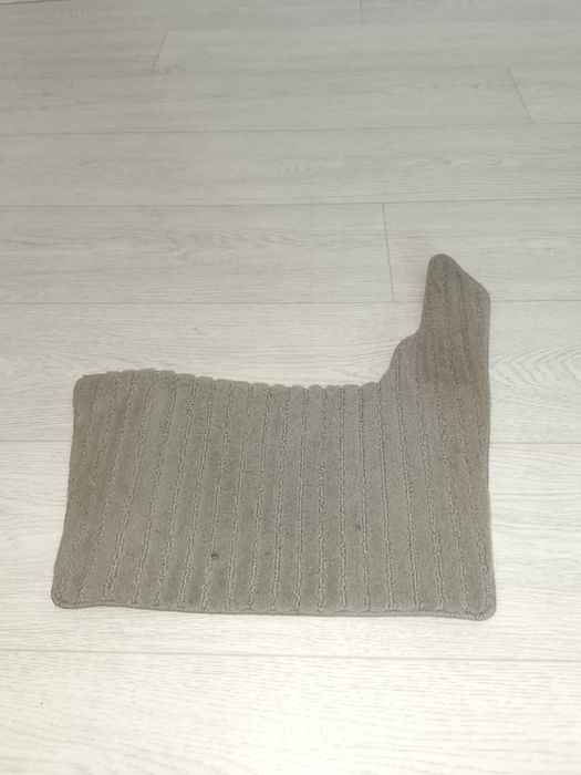 Полики Тойота Естима