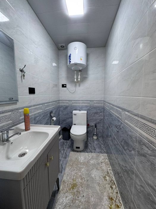 Сдается 3х комнатная квартира на 8этаже 7мкр 300$