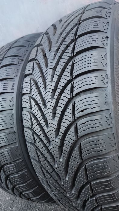 2бр. зимни гуми 185/55/14 BF Goodrich 
dot21
7.7мм грайфер 
Много добр