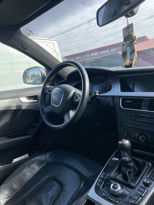 AUDI A4 0 — imagine 4