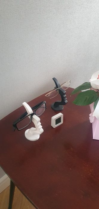 Подставка для очков