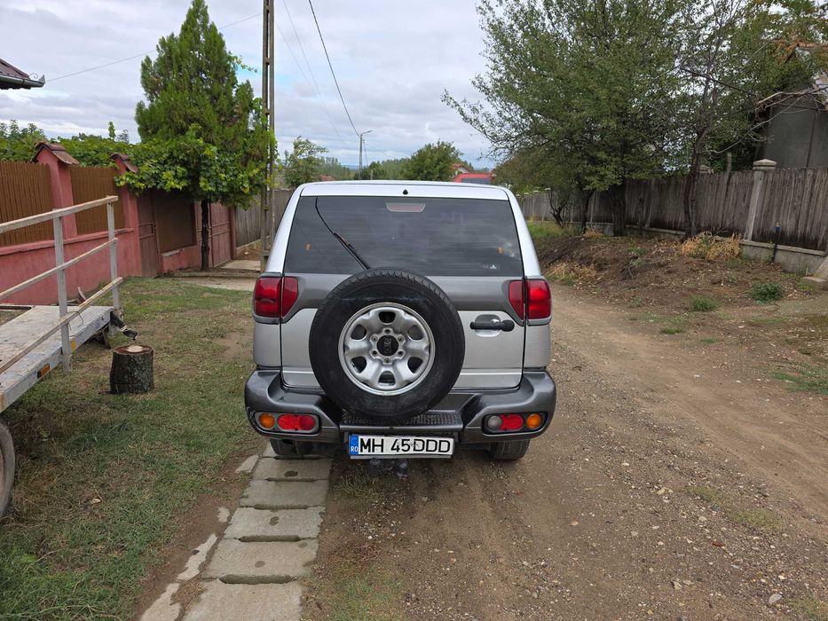 Vând Nissan Terrano 2 3.0