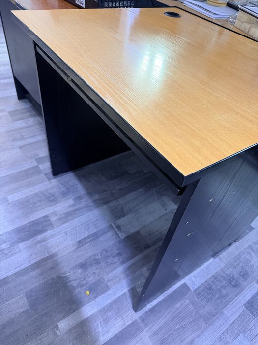 Офисная мебель столы