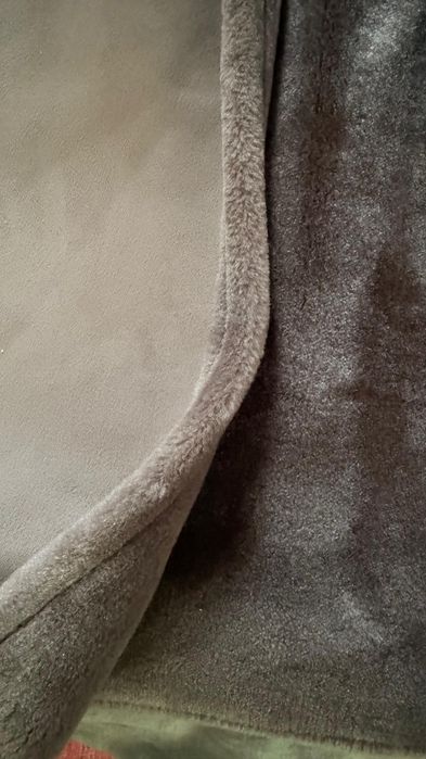 Дубленка Unoqlo оригинал плащ