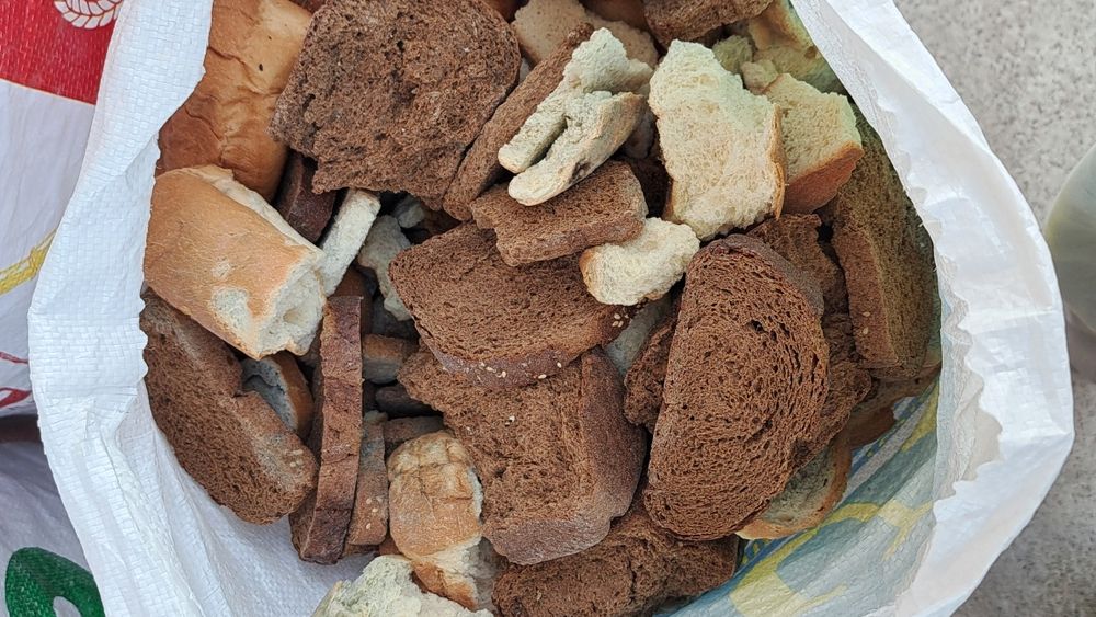 Котган нон копланган курук 1кг=3500сум