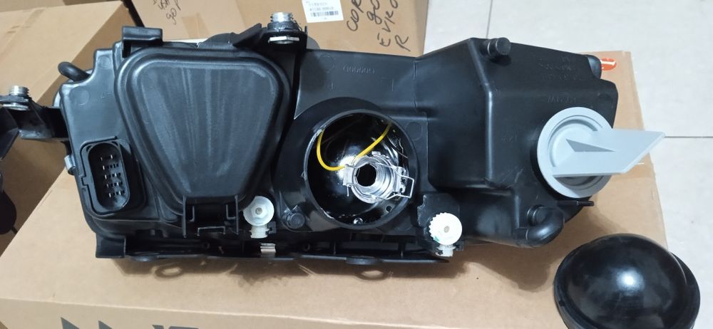 Фары Пассат В5+  Passat B5+ дубликат