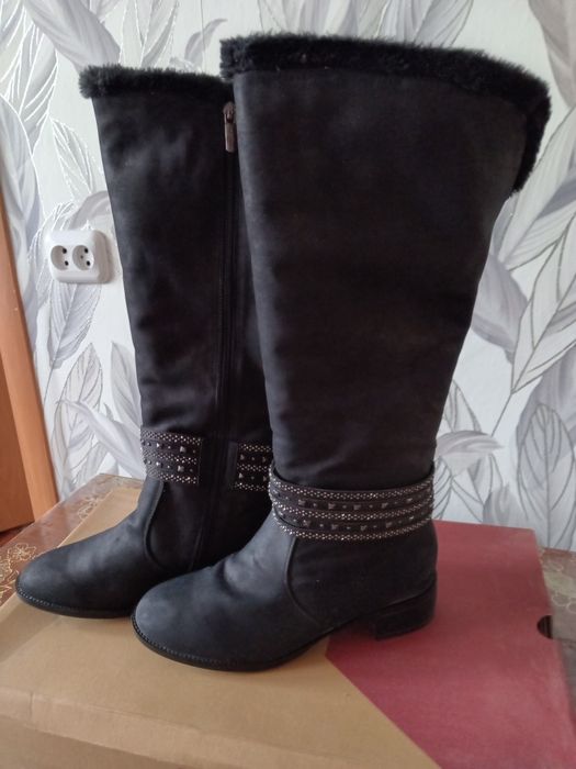 Продам  женские  осенние сапоги