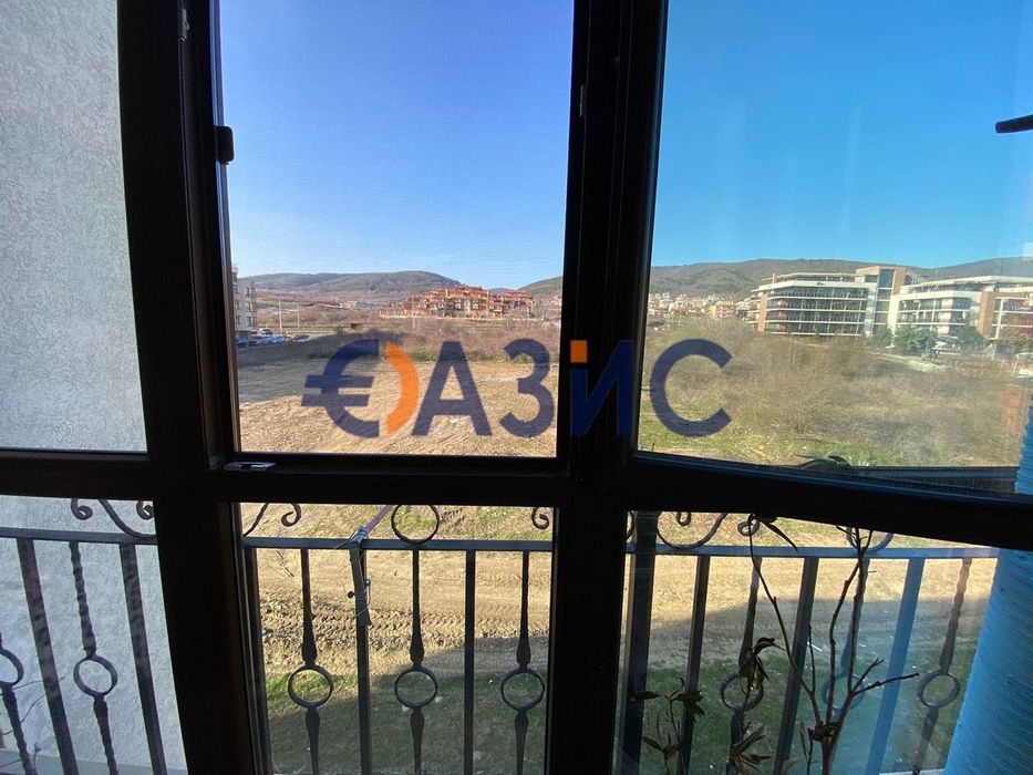 Продава се Двустаен апартамент в Свети Влас - 56 кв.м за 724 €/кв.м - Снимка #12