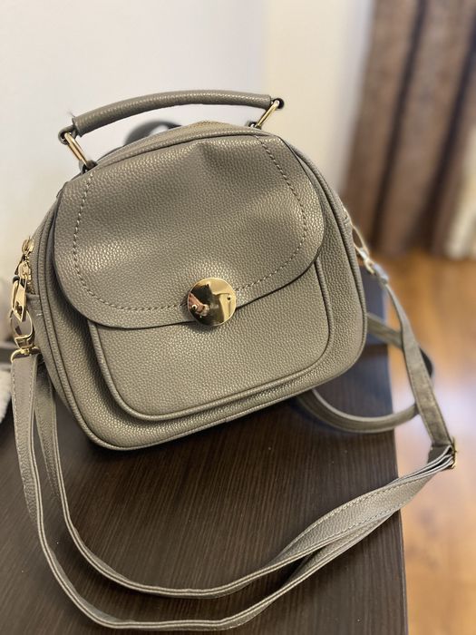 Gentute tip ghiozdanel