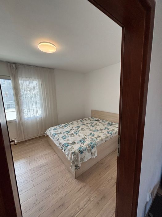 Particular inchiriezi