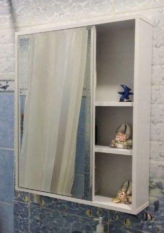 Зеркальный шкафчик шириной 60 см новый