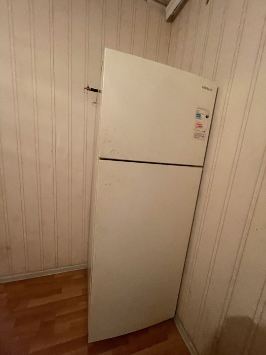 Продается холодильник