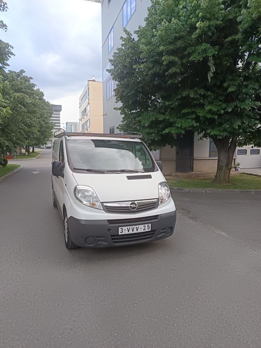 OPEL Vivaro 2012