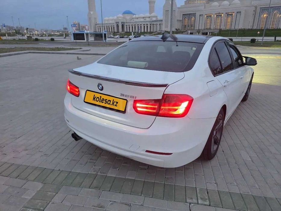 BMW F30 328 г.в. 2013