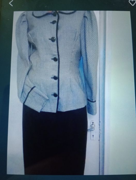 Fuste stofa și jachete, bluza, fusta- pantalon.