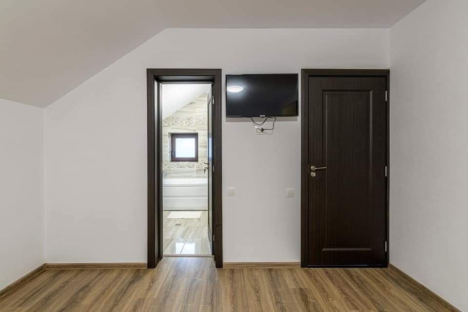 Cazare Pensiune Cabana  Colibita