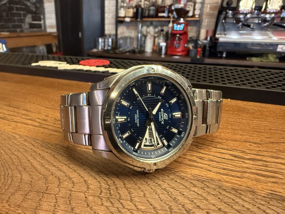 Casio EDIFICE  като нов Касио