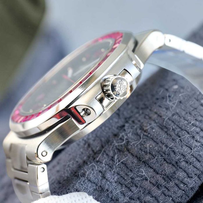Мъжки Patek Philippe Nautilus Ruby Bezel с автоматичен механизъм
