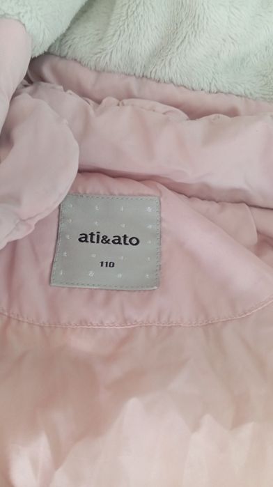 Курточка на 3-4 года для девочки