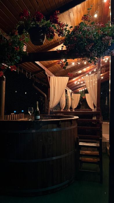 Cabane de inchiriat cu ciubăr Galaoaia (Borzia)