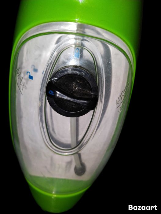 КАТО НОВА парочистачка, цвят зелен. Цена 80 лв.