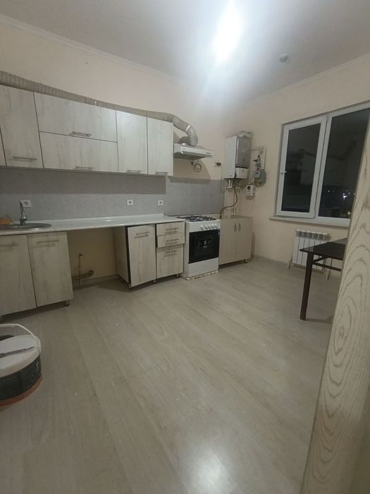 Продается квартира 3х комнат 81м2 ор: метро Достлик  акт