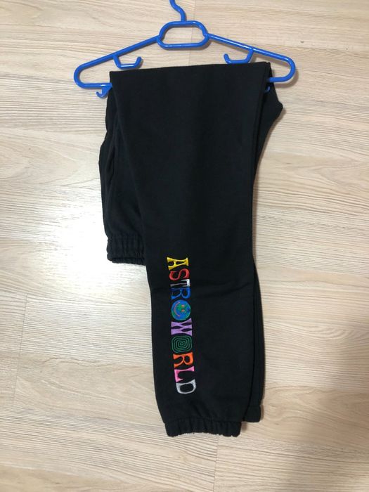 Pantaloni Travis Scott Astroworld
