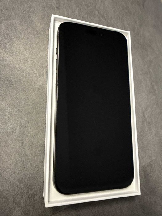 iphone 14 pro max черный и золотой