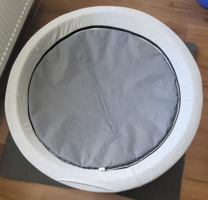 Piscina uscata cu 200  bile