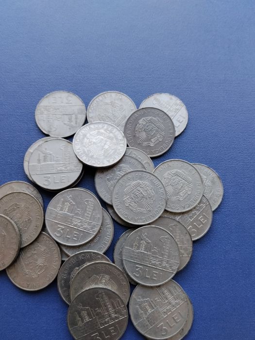 Vând monede 5 bani,15 bani, 25 bani, 1 lei și 3 lei din 1966