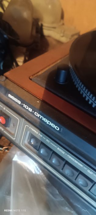 Электрофон Вега 108.