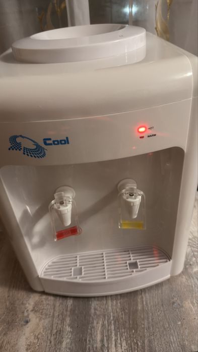 Кулер для воды состояние отличное