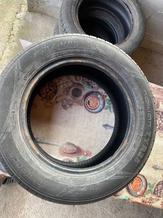 Летни гуми Nokyan Tyres-2бр /  SUMITOMO -2бр 175/65/14