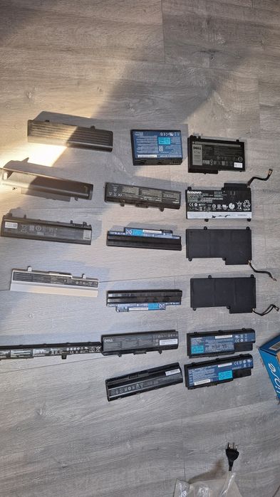 Lot Baterii Laptop pentru reciclat