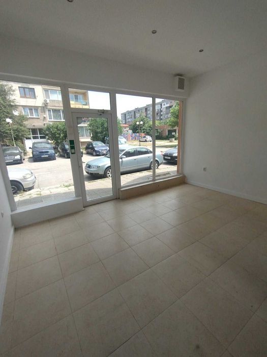 Продава Офис гр.Перник кв.Мошино нов отличен 40500 евро - снимка 3