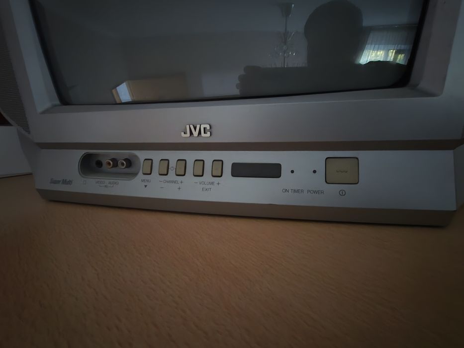 Продам телевизор в отличном состоянии