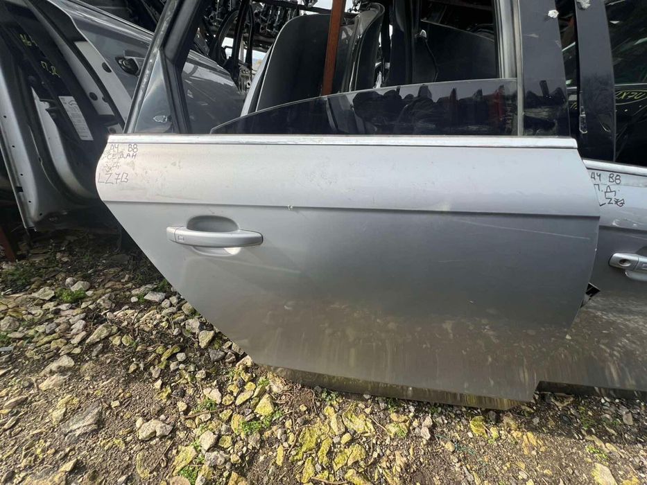 Задна дясна врата за Ауди AUDI A4 B8,5 код на боята LZ7B