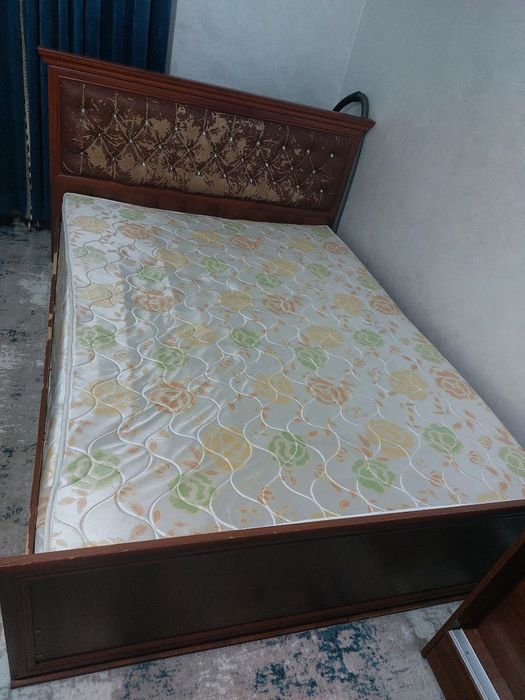 Кровать двух спальня