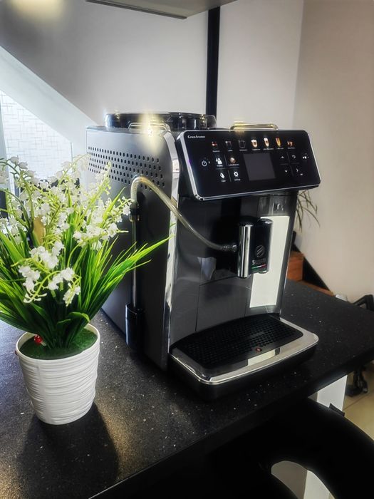 Espressor  Saeco GranAroma SM6580, 14 bauturi, NOU SIGILAT Gr. 2 ani