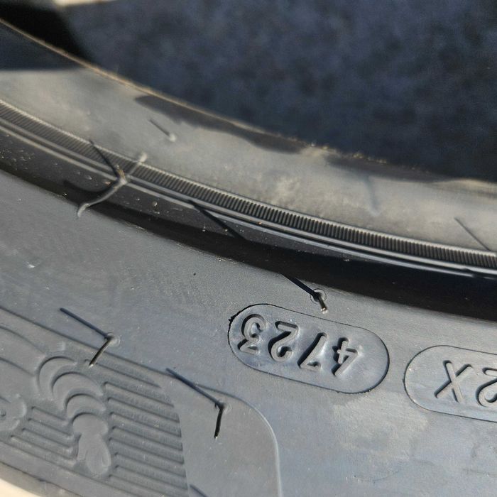 Anvelope vara Mercedes GLS 285/40R23 325/35R23
