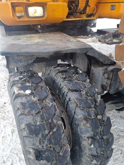 Экскаватор колесный Hyundai Robex 1400