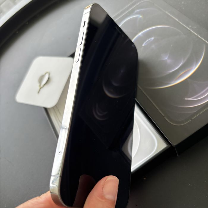 Iphone folosit   12 Pro