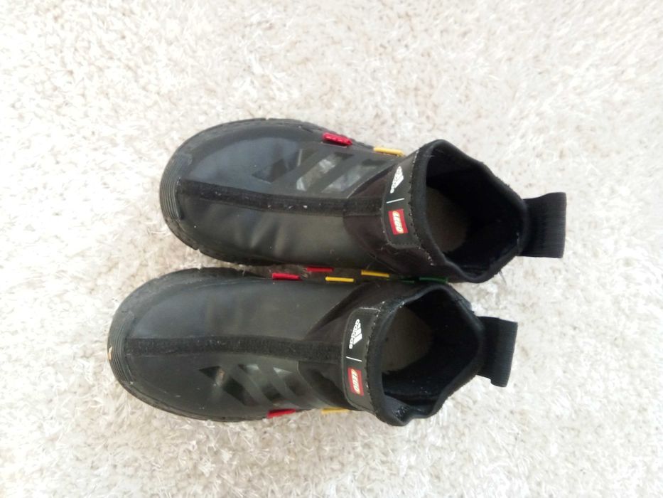 Маратонки Adidas lego момче, н-р 29 - 29 евро.
