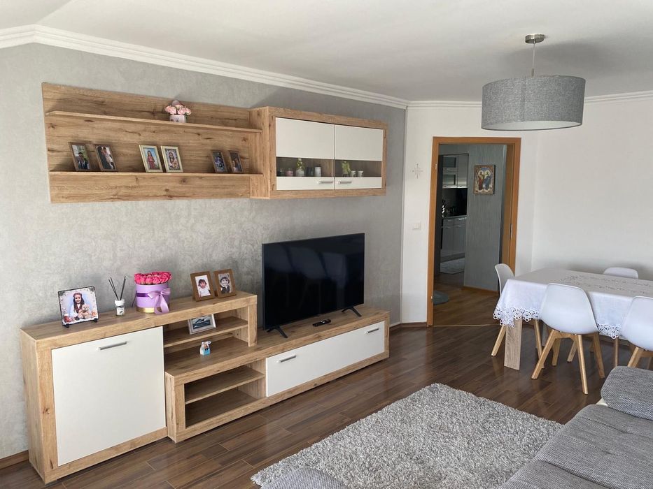 Apartament de vânzare