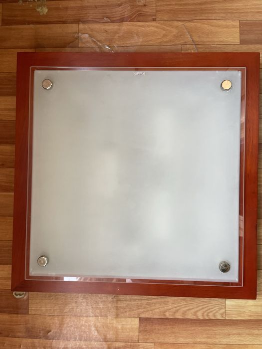 Светильник под гарнитур