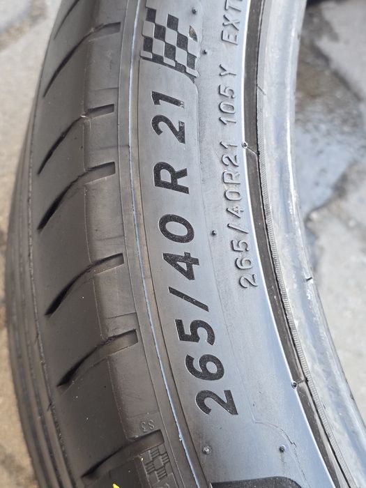 265 40 21 Michelin