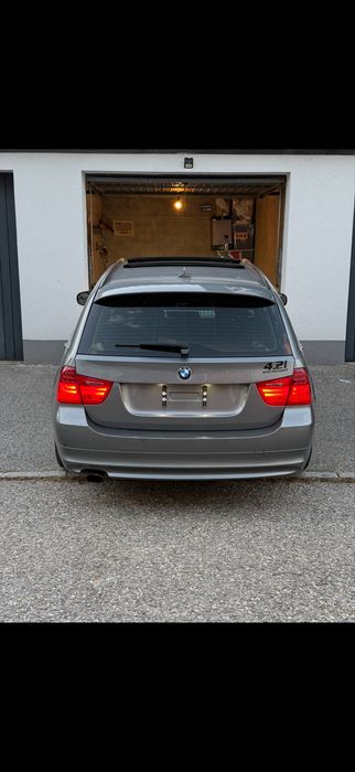 BMW 3 Series 2011 — imagine 5