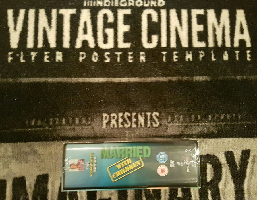 FILM SERIAL Married With Children 33 DVD Box (Familia Bundy) Original