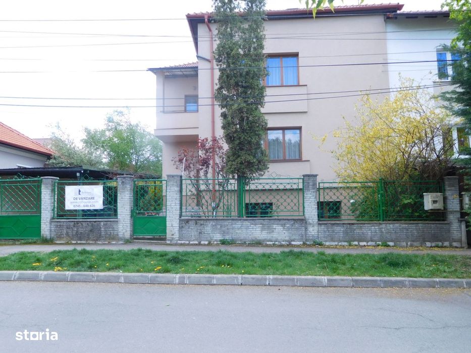 Vanzare casa tip duplex, cart Andrei Muresanu