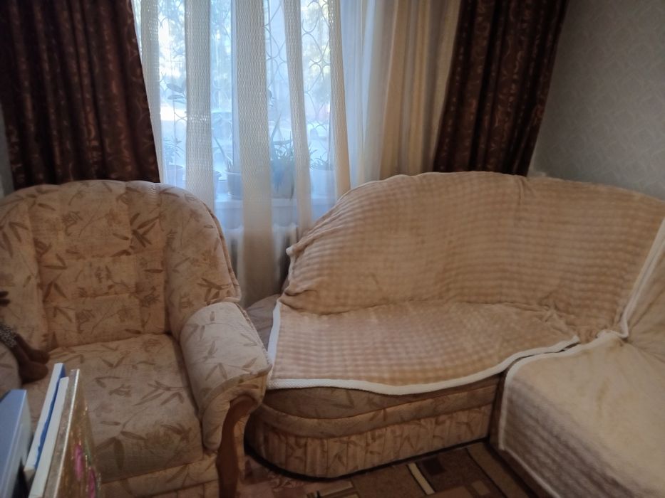 Угловой диван с креслом